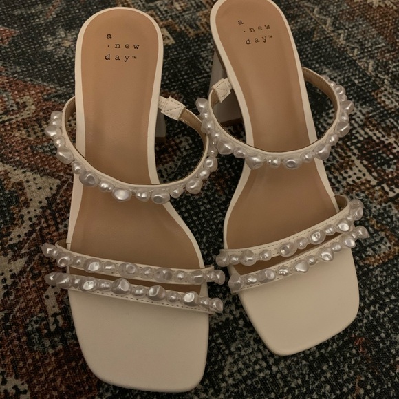 A new day target heels great condition. - Picture 5 of 5